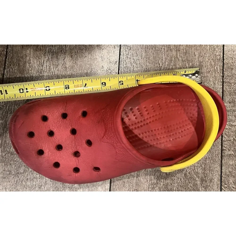 Crocs Classic Shoe Size 10.5 Red - Picture 6 of 13